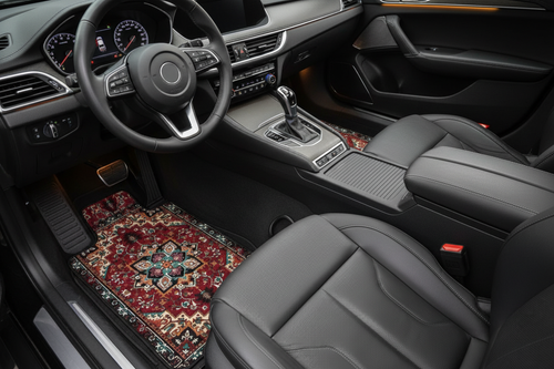 Tapis de voiture persan bordeaux, gros plan sur le médaillon étoile et les motifs floraux